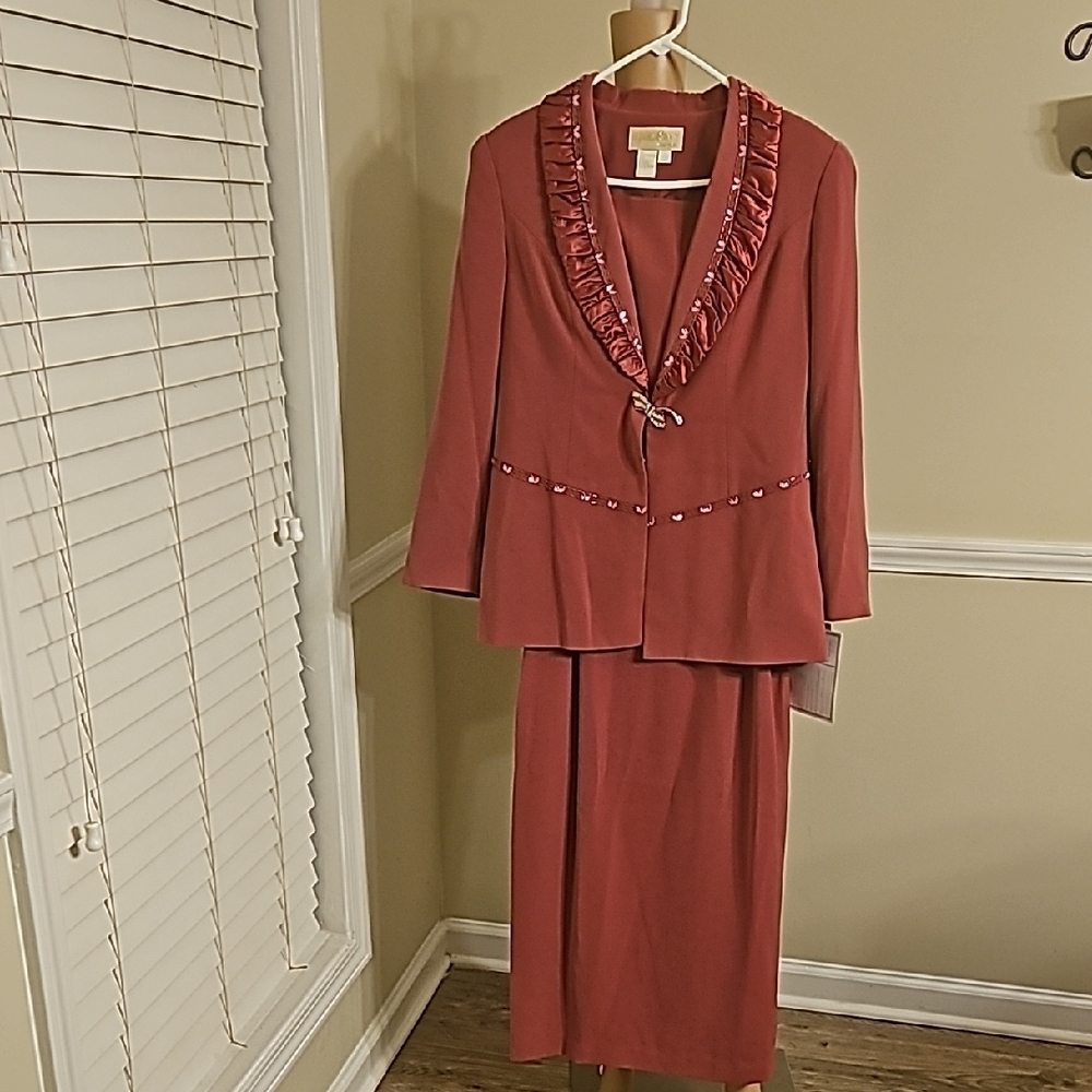 Elegant Skirt Suit with Ruffle Trim